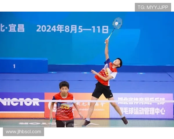 重庆羽毛球队的奋斗历程与总决赛辉煌成就的背后故事